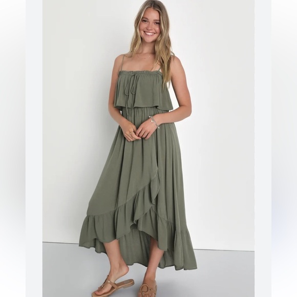 Lulus Dresses & Skirts - Lulus Sincerely Yours Ruffled Midi Dress